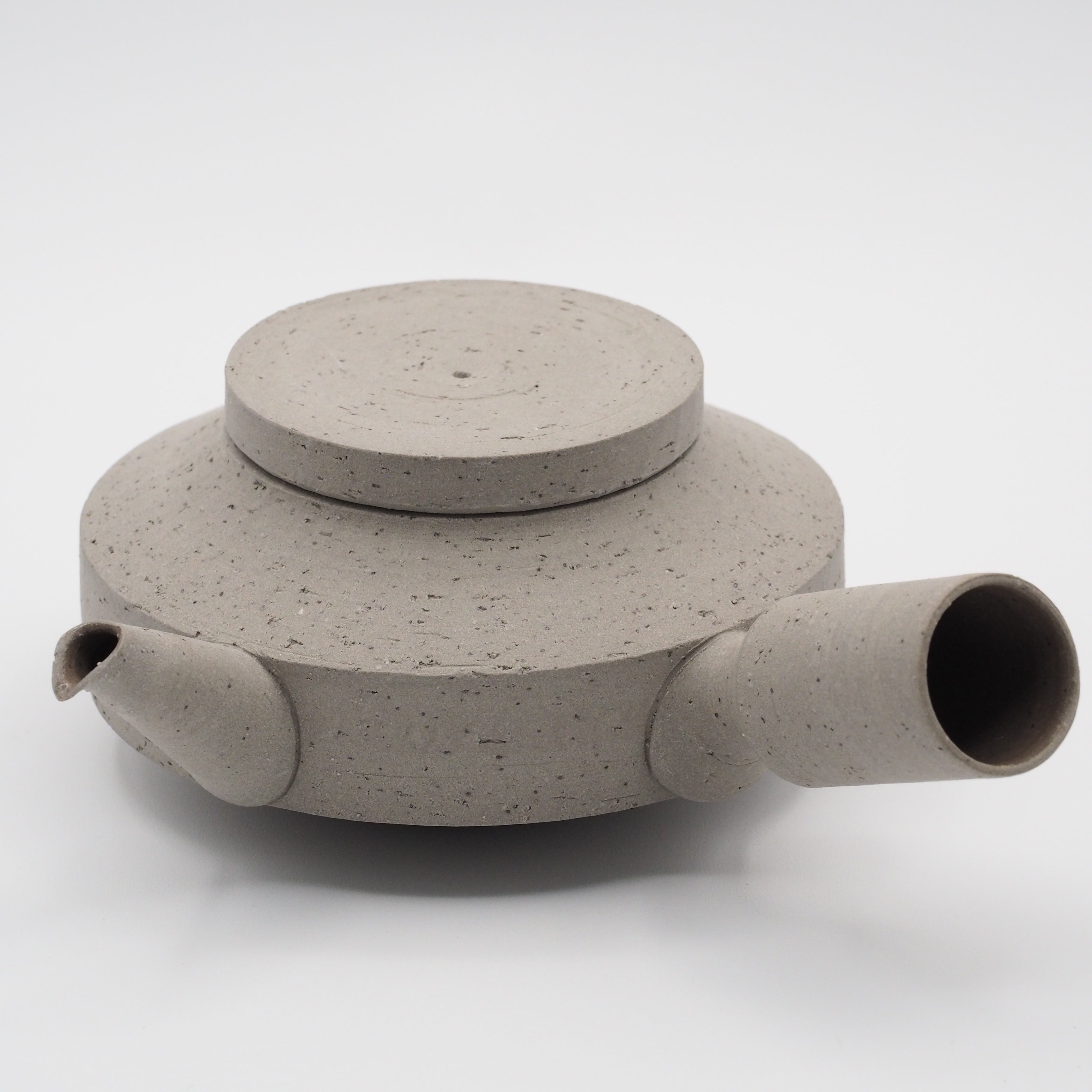 ☆急須☆ ◇急須3型 桜 SV/WH (取手 黒) ＜岩鋳＞（コーヒー・ティーグッズ